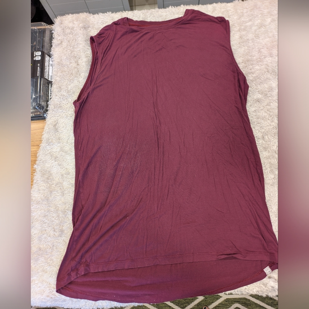 Burgundy Oversized Tank Sz XL
